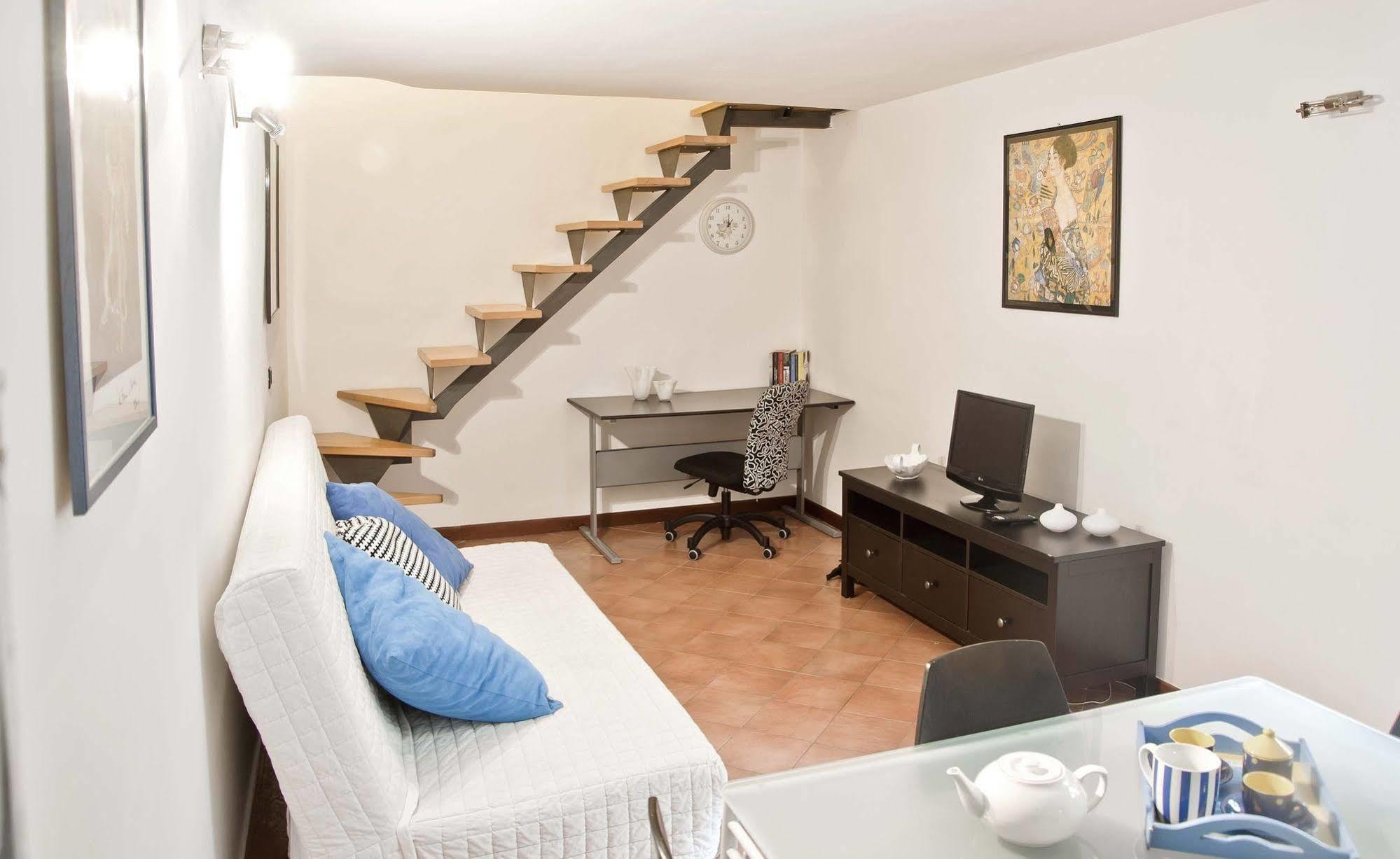 Napul'E Apartament เนเปิลส์ ภายนอก รูปภาพ